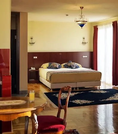 Octagon Hotel