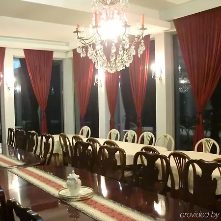 Octagon 4*