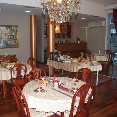 Octagon Сараево